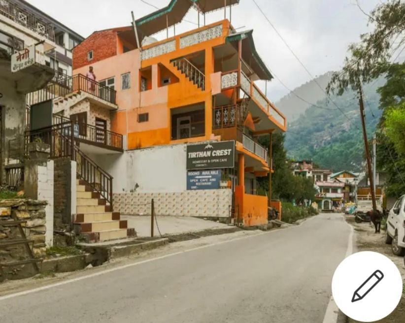Banjār Tirthan Crest Homestay מראה חיצוני תמונה