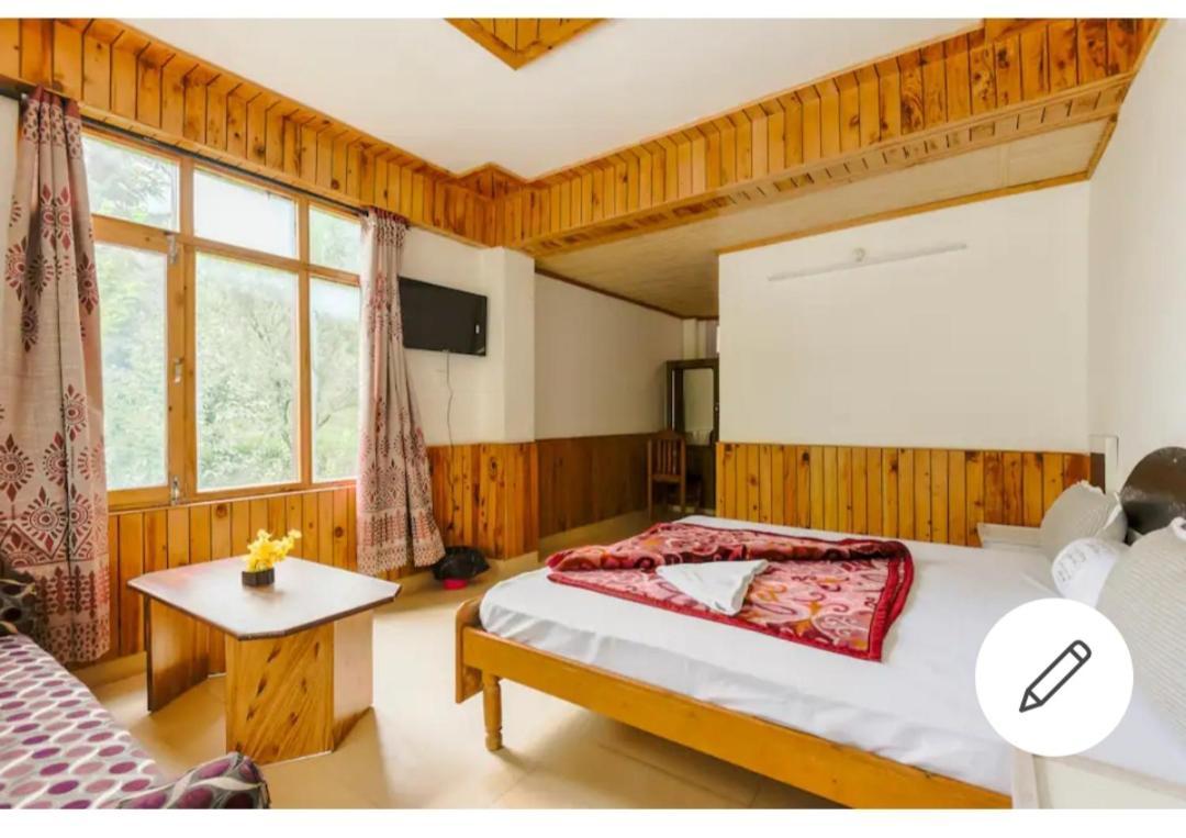 Banjār Tirthan Crest Homestay מראה חיצוני תמונה