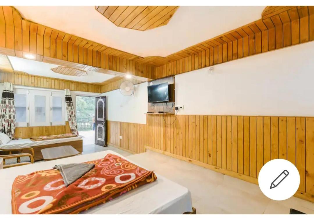 Banjār Tirthan Crest Homestay מראה חיצוני תמונה