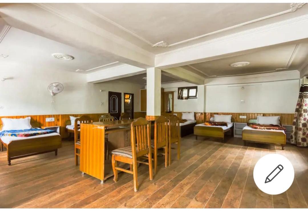 Banjār Tirthan Crest Homestay מראה חיצוני תמונה