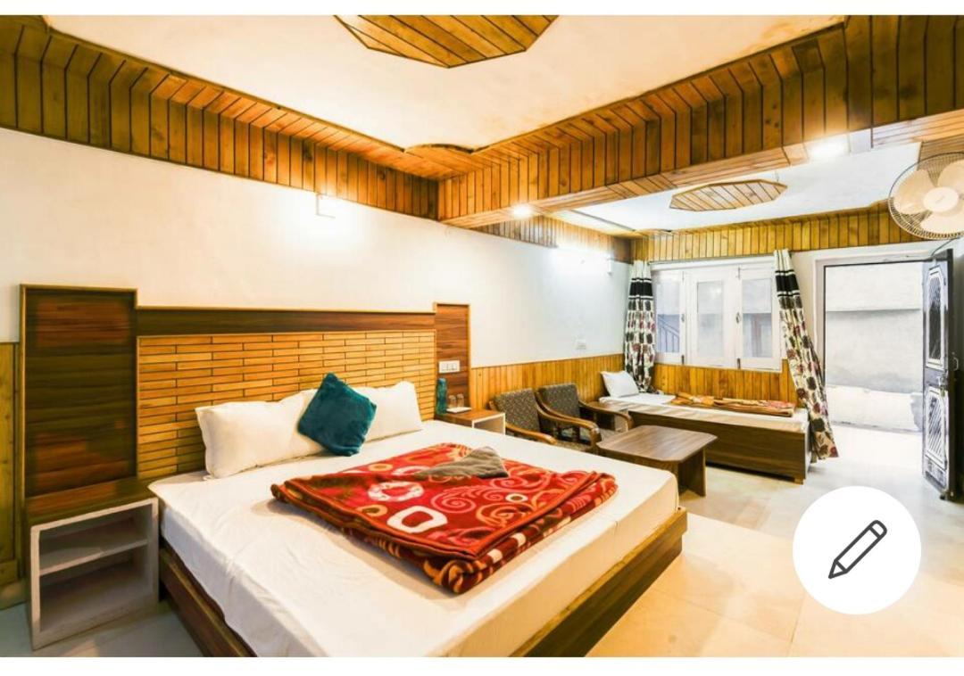 Banjār Tirthan Crest Homestay מראה חיצוני תמונה